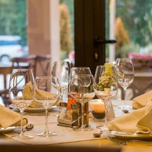 Table with wine glasses